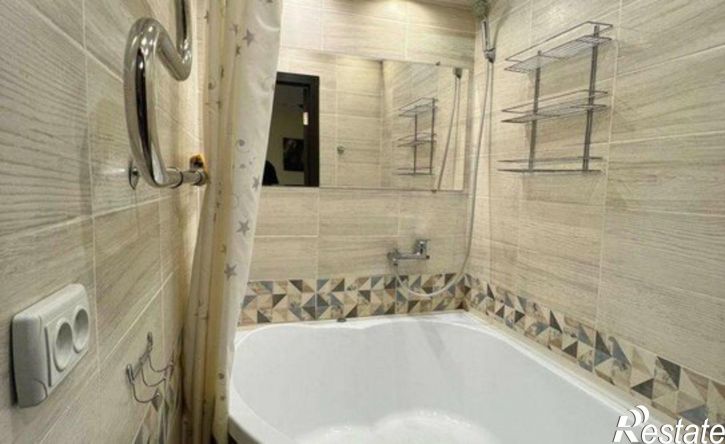 3-комн квартира улица Грамши, 72,  д. 72