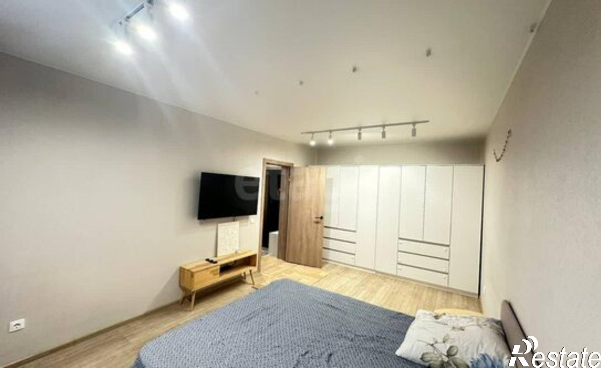 Купить квартиру за 4 200 000 рублей на улица Серафима Саровского, 179 к1