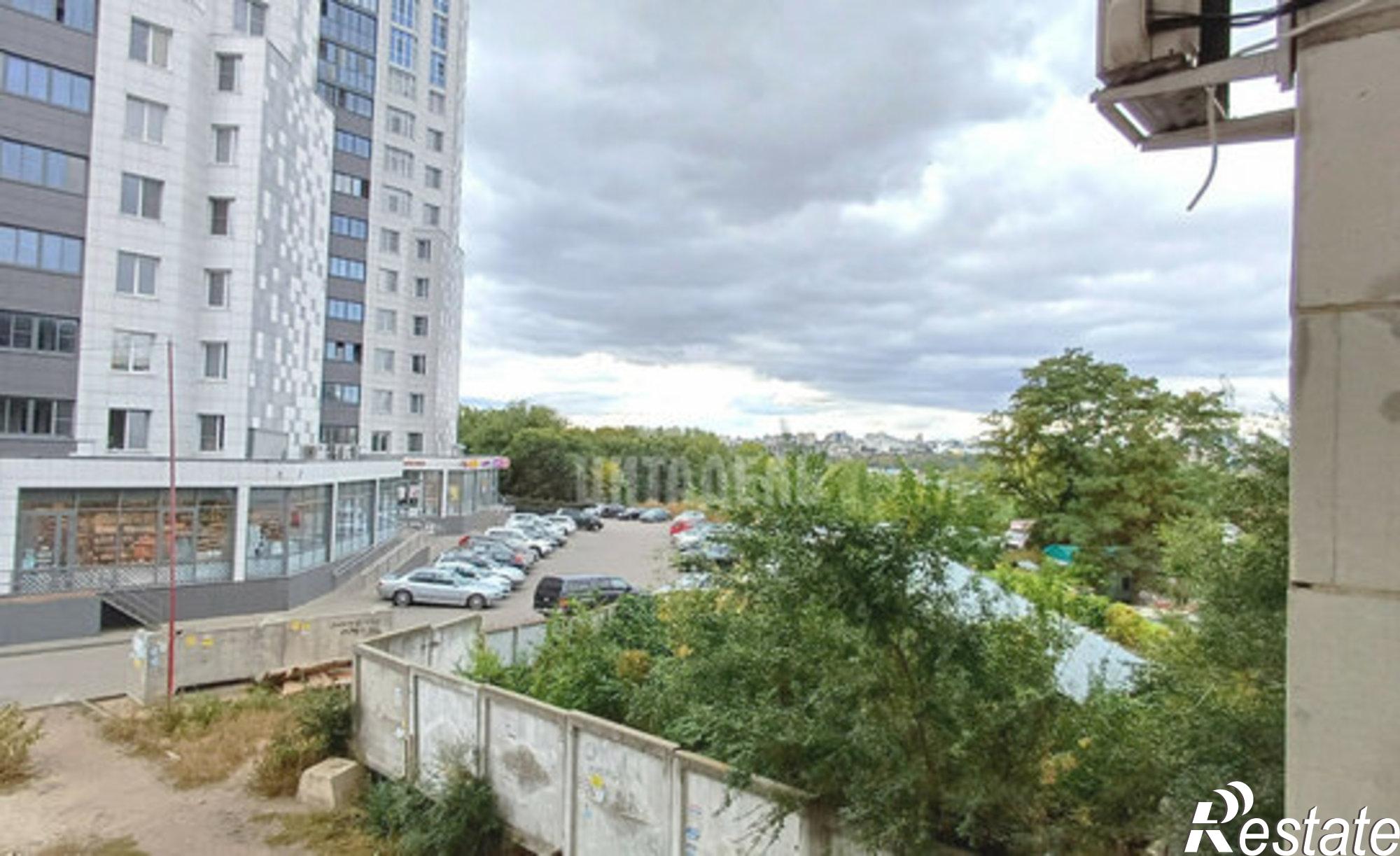 Купить квартиру за 4 650 000 рублей на Спортивная наб, 13