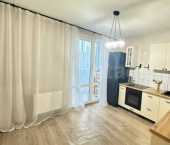 1-комн, 37кв м, этаж 3/17 улица Серафима Саровского, 179 к1