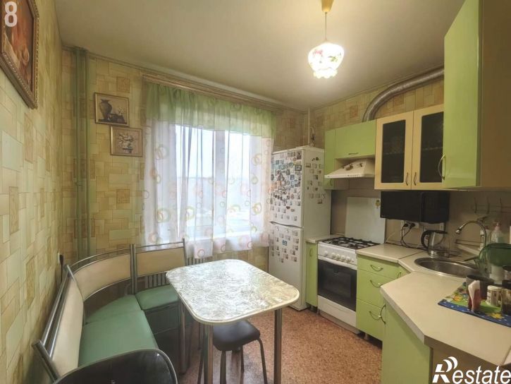 3-комн квартира улица Курчатова, 36А