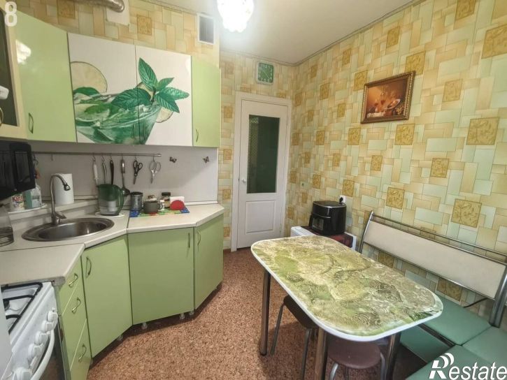 3-комн квартира улица Курчатова, 36А
