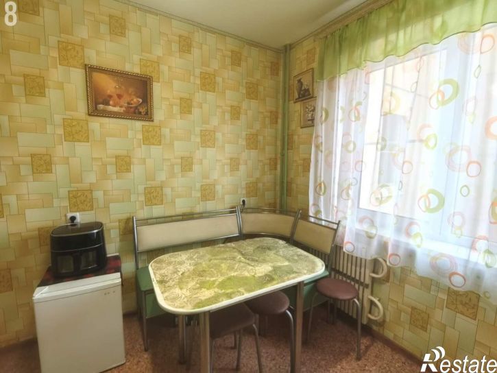 3-комн квартира улица Курчатова, 36А
