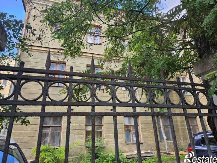 Отдельное здание пр-кт Революции, 20,  д. 20