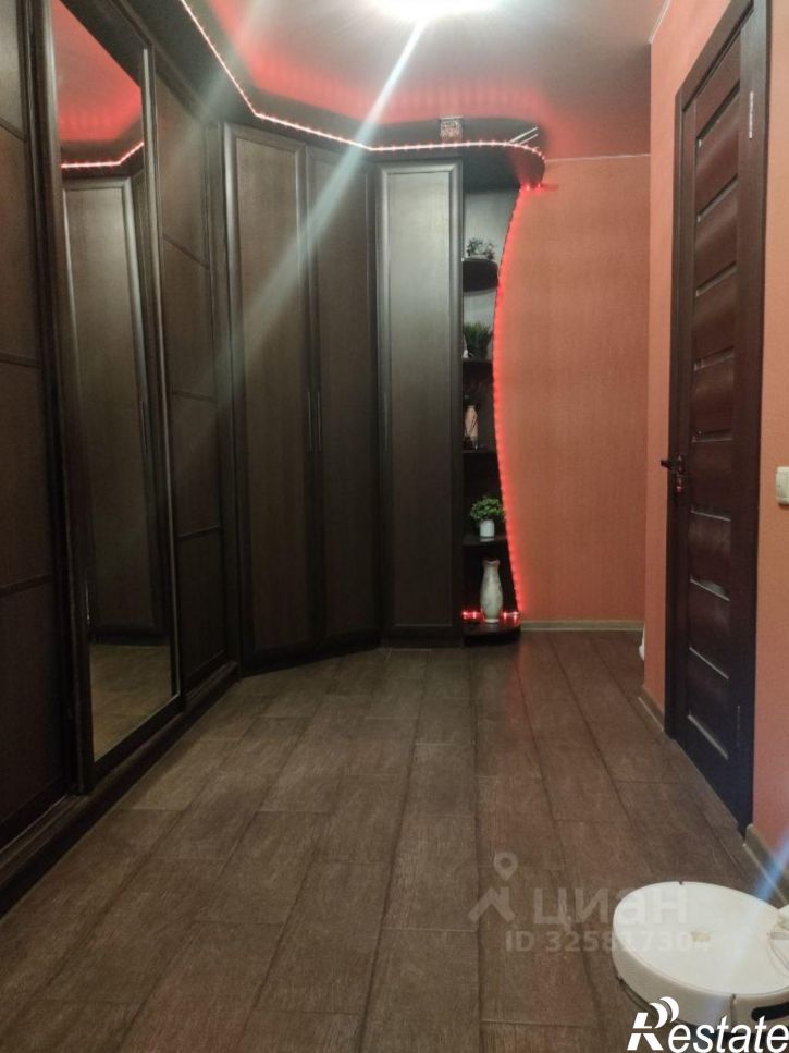 2-комн квартира улица Антонова-Овсеенко, 7Б,  д. 7Б