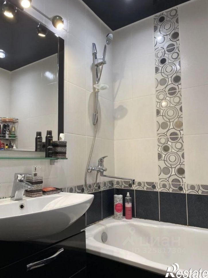 2-комн квартира улица Антонова-Овсеенко, 7Б,  д. 7Б