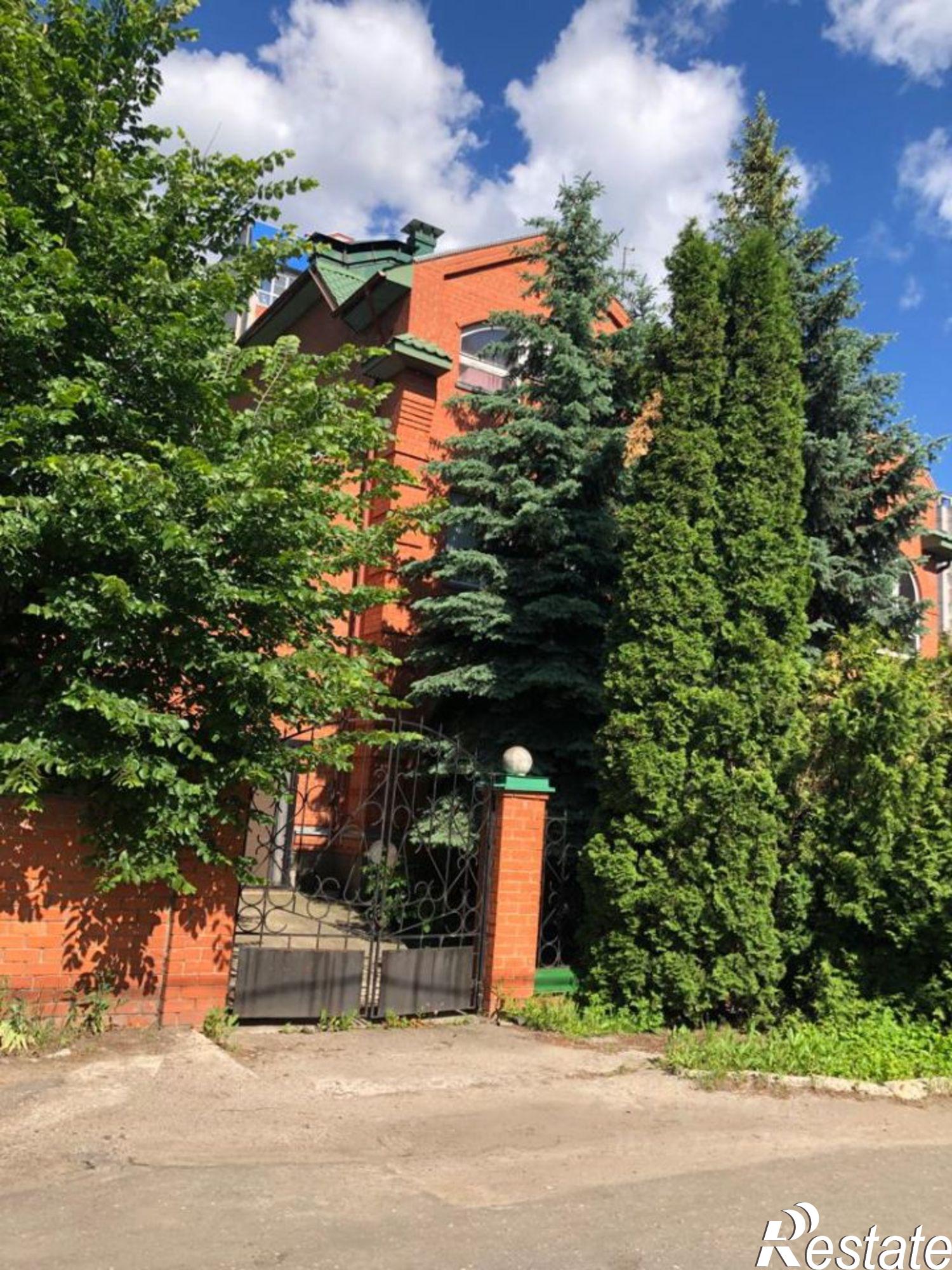 Сдать дачу, дом, коттедж за 120 000 рублей на пер Тимирязева, 12