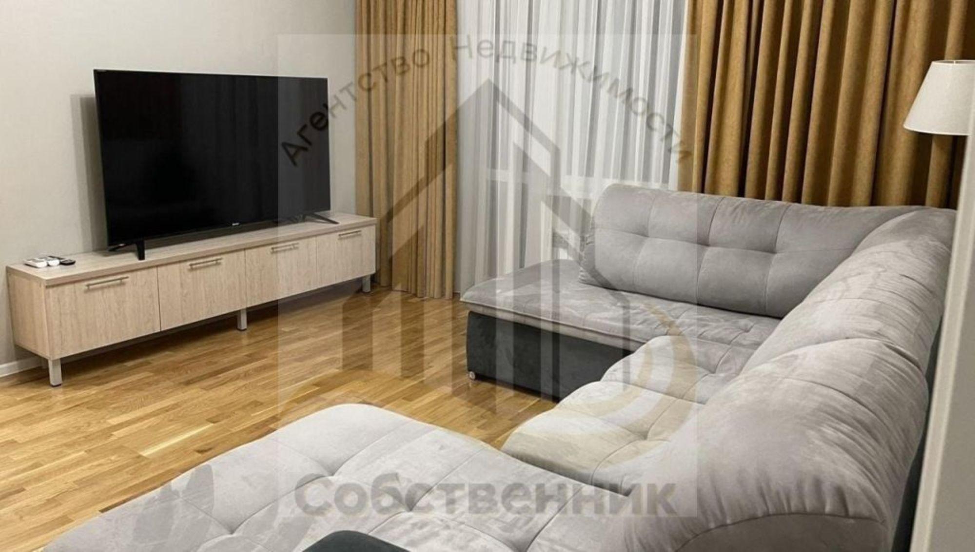 Сдать квартиру за 60 000 рублей на Короленко ул, 5