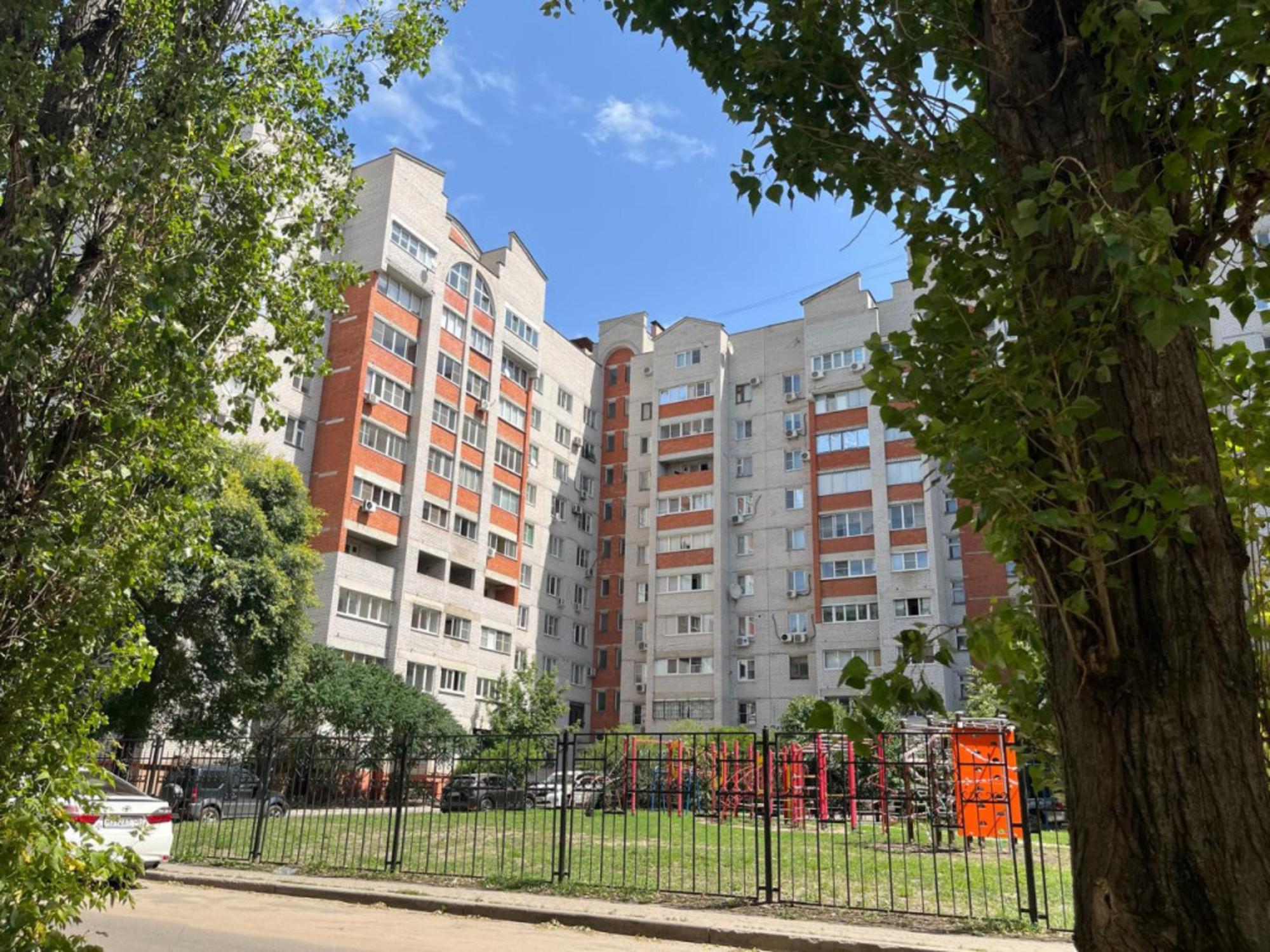 Сдать квартиру за 60 000 рублей на Старых Большевиков ул., 92А