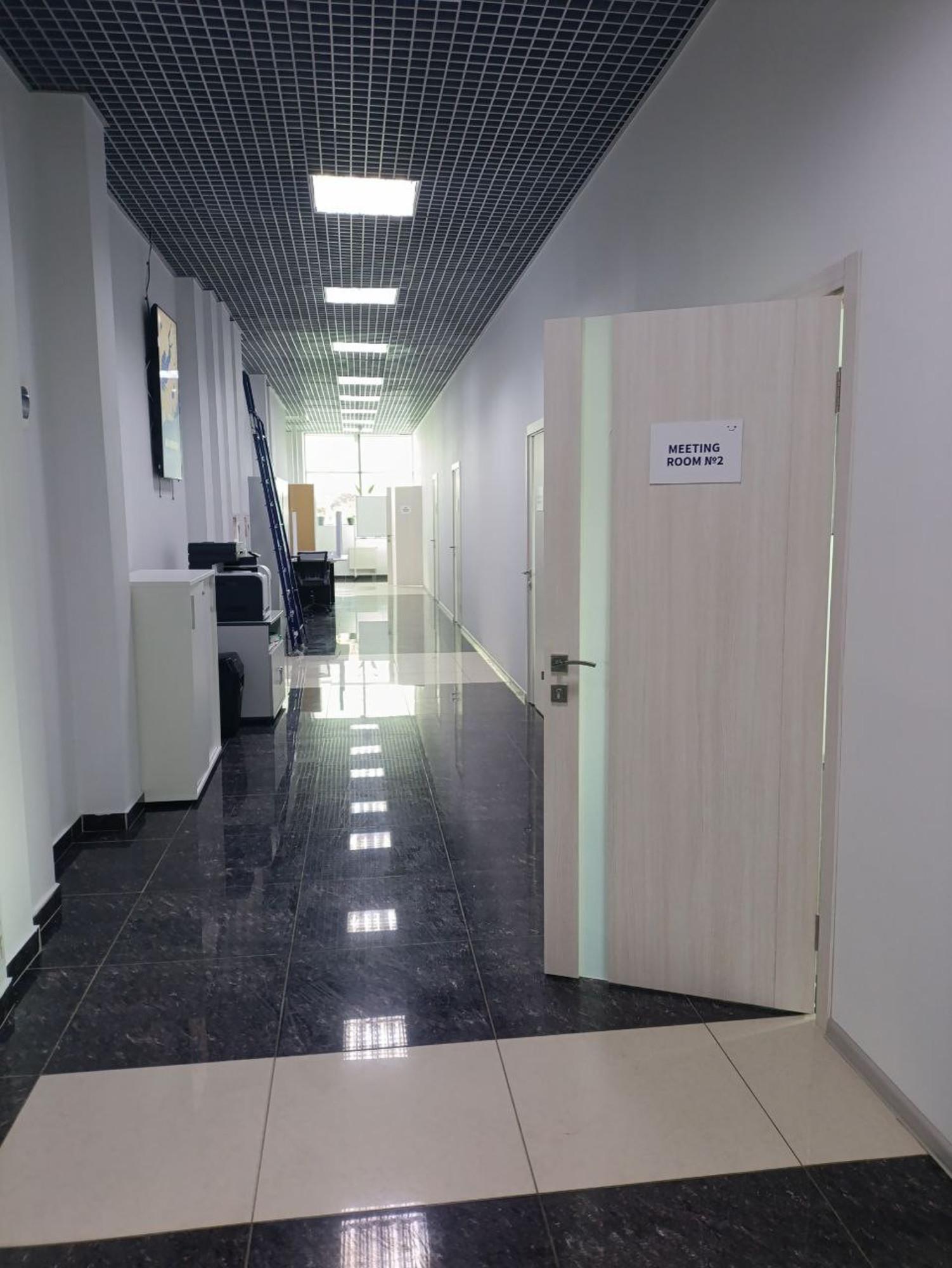 Сдать офис, помещение под офис за 800 000 рублей на Комиссаржевской ул., 10