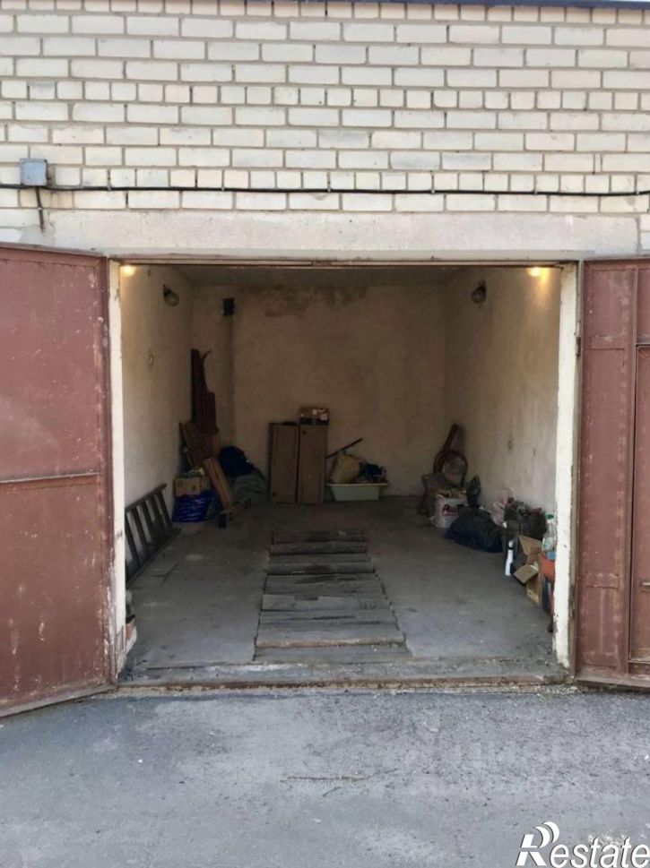 Гараж/парковка ул Ломоносова, 114/10Г,  д. 114/10Г