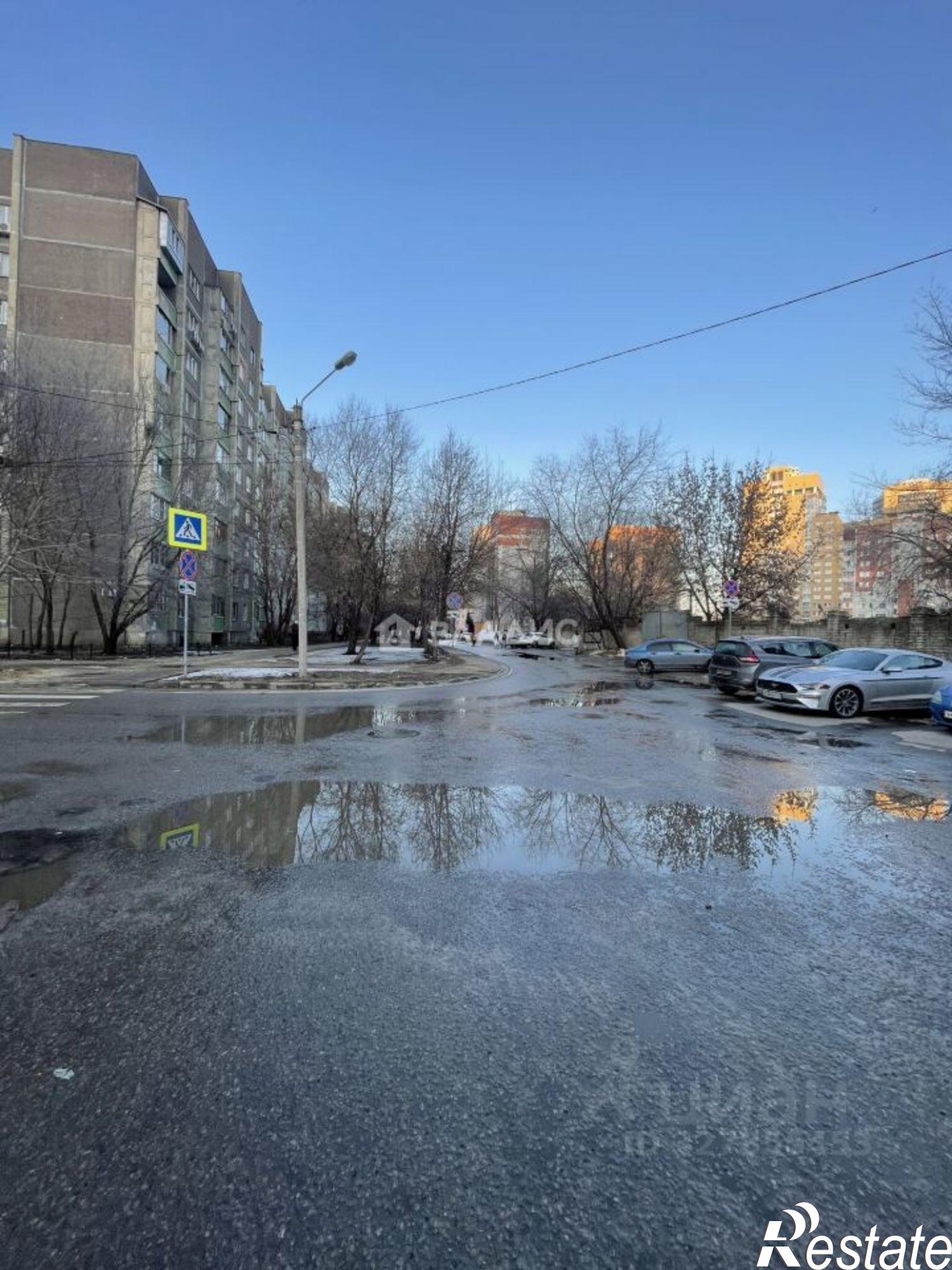 Купить гараж, место в паркинге за 1 260 610 рублей на ул 40 лет Октября, 1