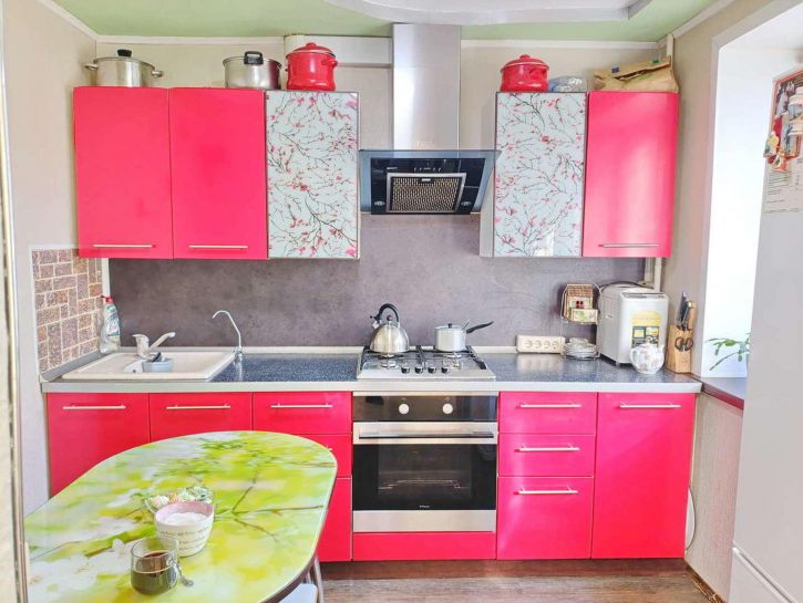 3-комн квартира Остужева улица, 13