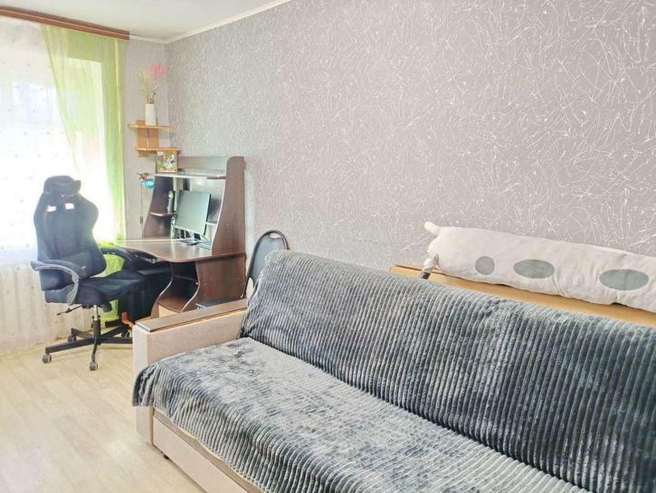 3-комн квартира Остужева улица, 13