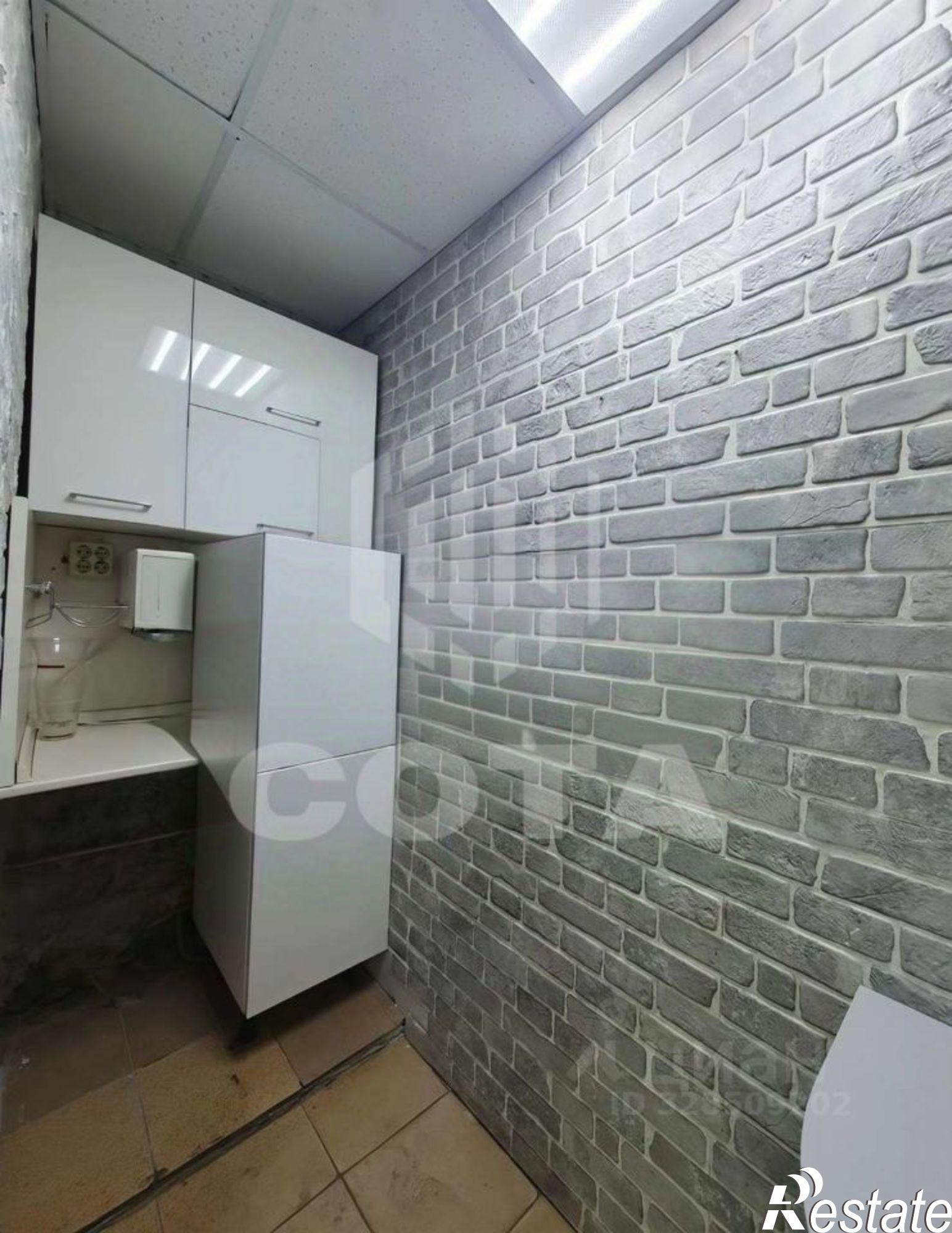 Купить офис, помещение под офис за 7 500 020 рублей на ул Ворошилова, 11