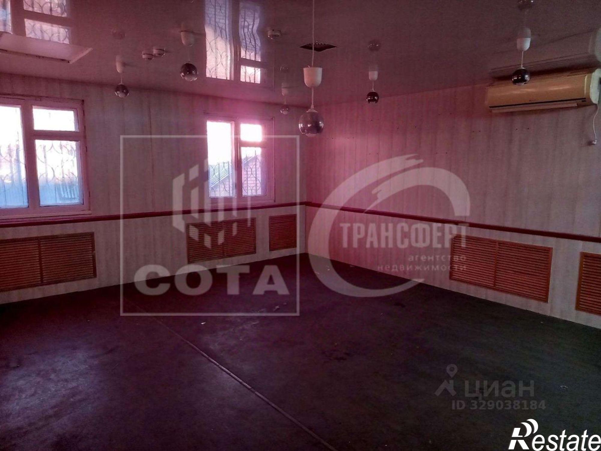 Купить торговое помещение за 6 300 210 рублей на ул Генерала Лохматикова, 11