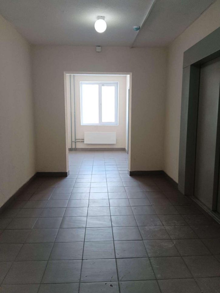 2-комн квартира Антонова-Овсеенко улица, 33кб