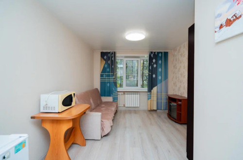 Продажа комнаты Космонавтов ул., 38