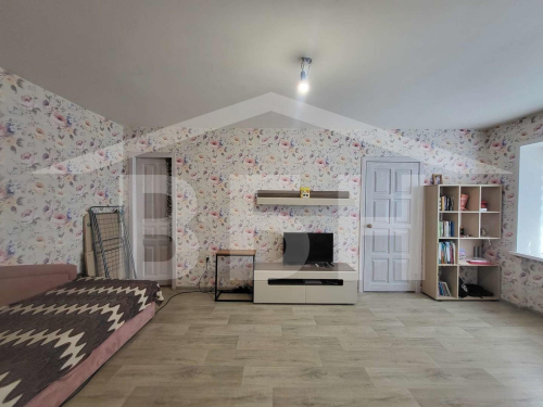 Продажа 2-комн квартиры Домостроителей улица, 45