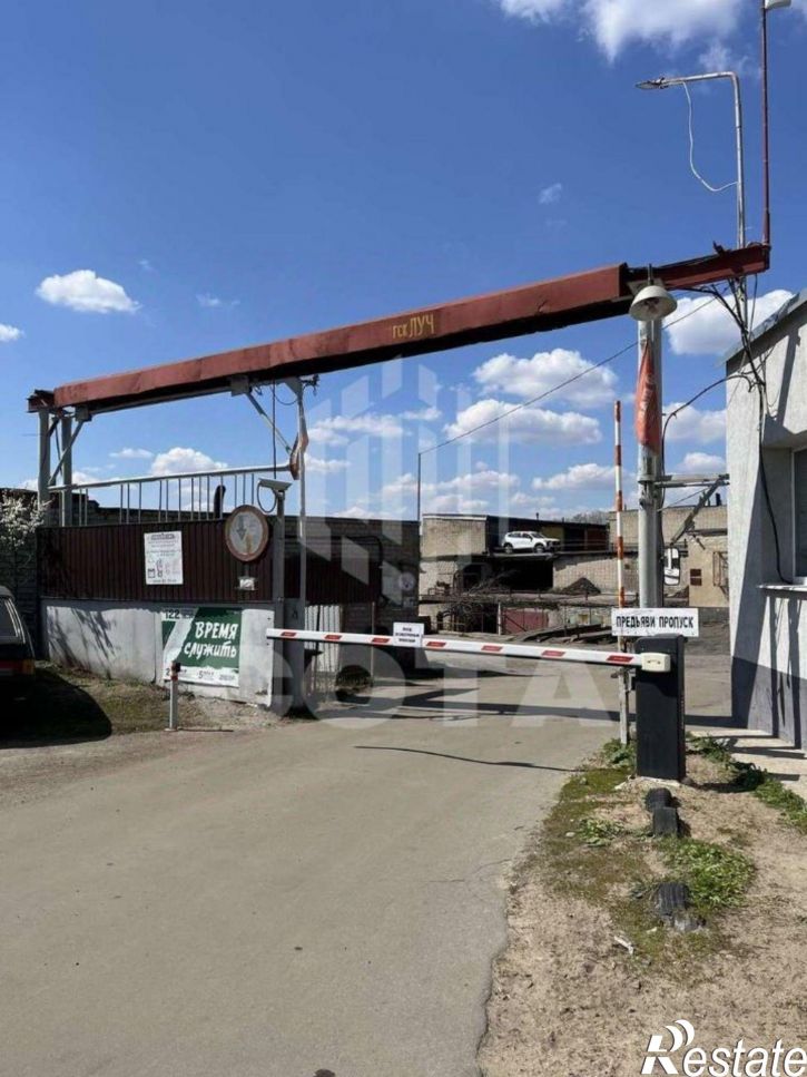 Гараж/парковка пр-кт Патриотов, 33,  д. 33