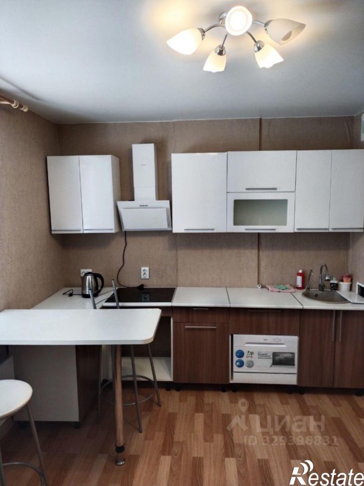 2-комн квартира ул 45 стрелковой дивизии, 247/3,  д. 247/3