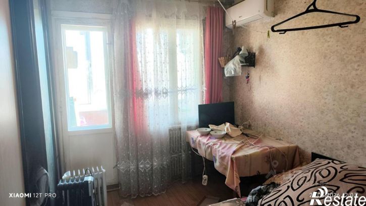3-комн квартира улица Космонавта Комарова, 12,  д. 12