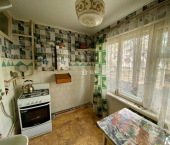 3-комн, 55кв м, этаж 1/5 улица Космонавтов, 30