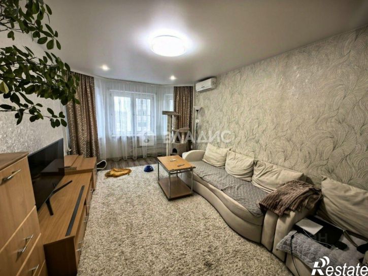 3-комн квартира улица 121-й Стрелковой Дивизии, 11Б,  д. 11Б
