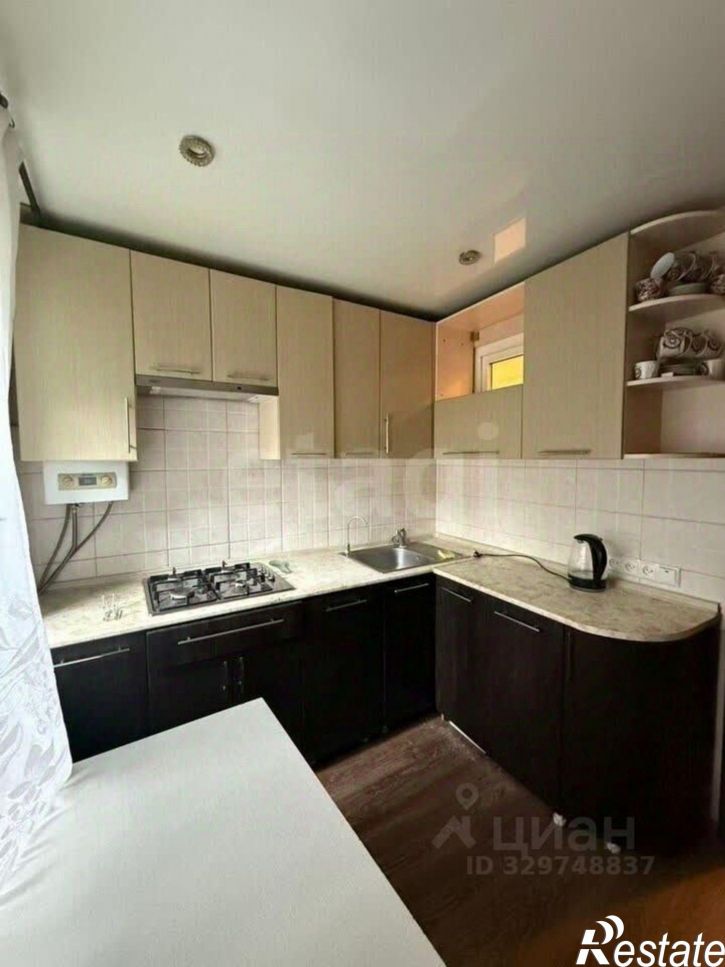 2-комн квартира ул Красных Зорь, 52,  д. 52