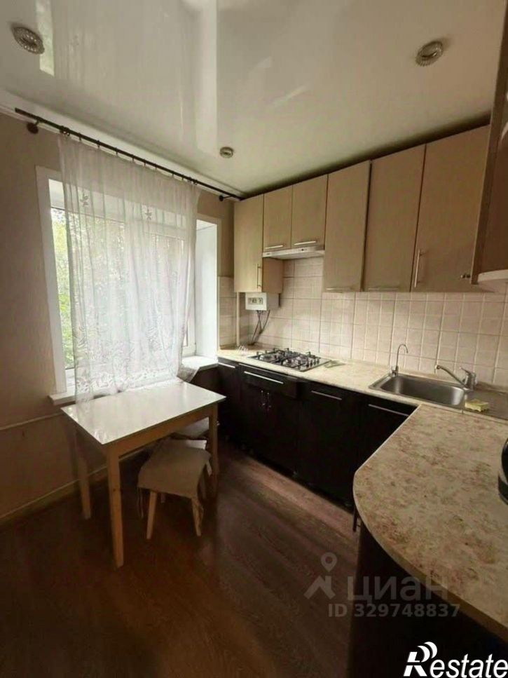 2-комн квартира ул Красных Зорь, 52,  д. 52
