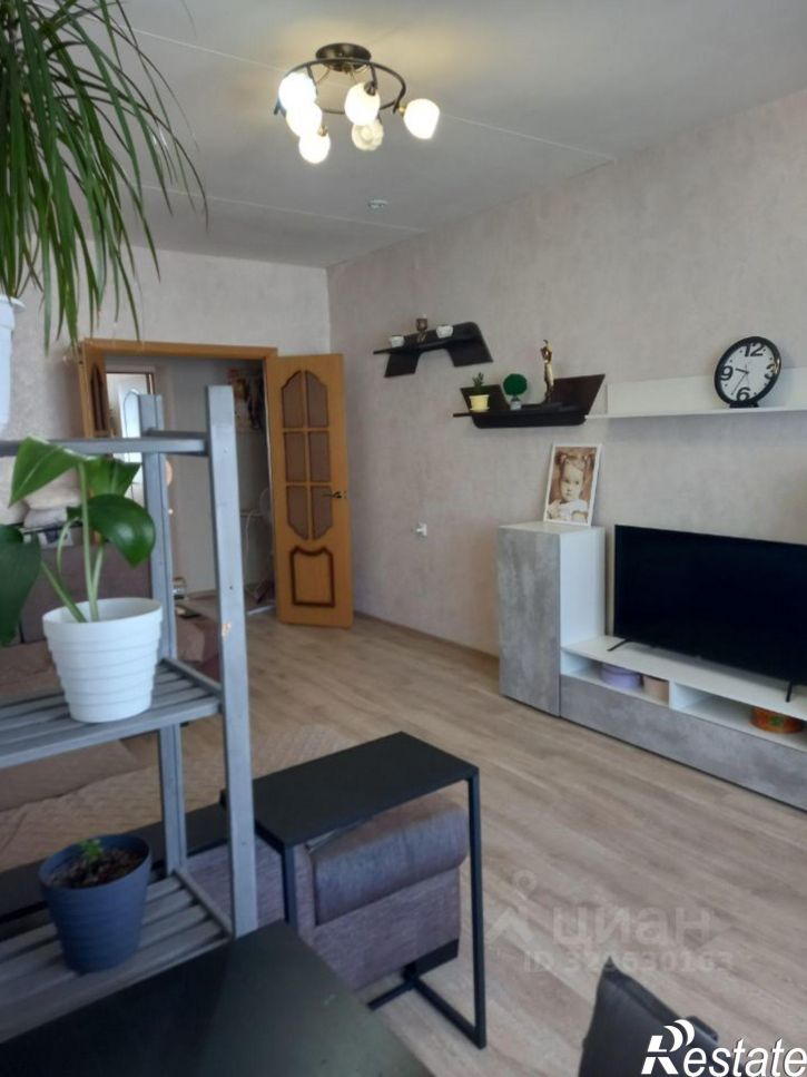 2-комн квартира улица Урывского, 9,  д. 9