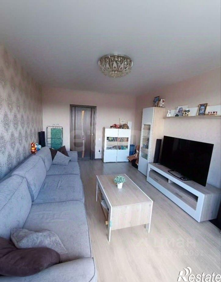 3-комн квартира улица 9 Января, 300,  д. 300
