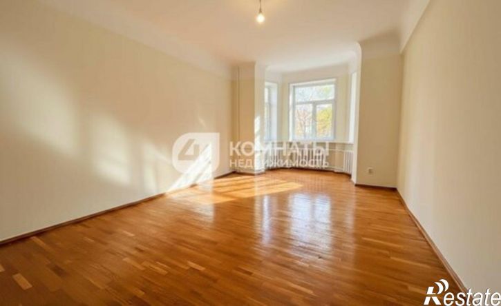4-комн квартира улица Чайковского, 8,  д. 8