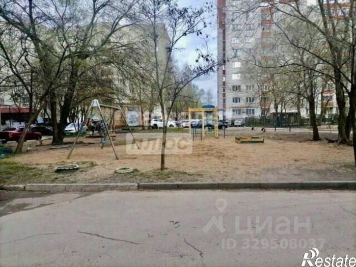 2-комн квартира улица Любы Шевцовой, 17А,  д. 17А