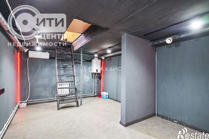 Гараж/парковка улица Антонова-Овсеенко, 36Д,  д. 36Д