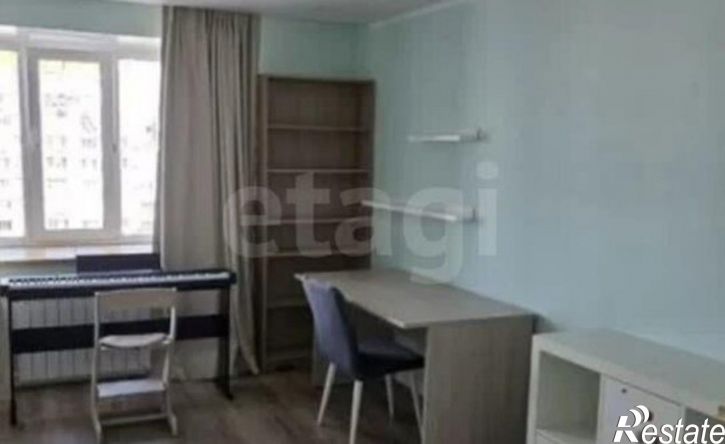 2-комн квартира ул 60 Армии, 27,  д. 27