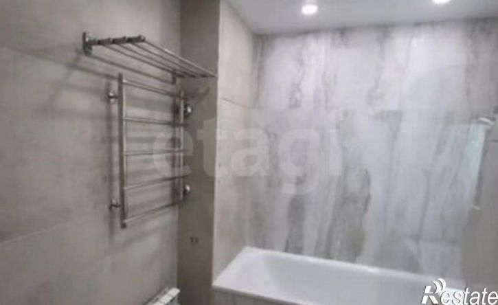2-комн квартира ул 60 Армии, 27,  д. 27