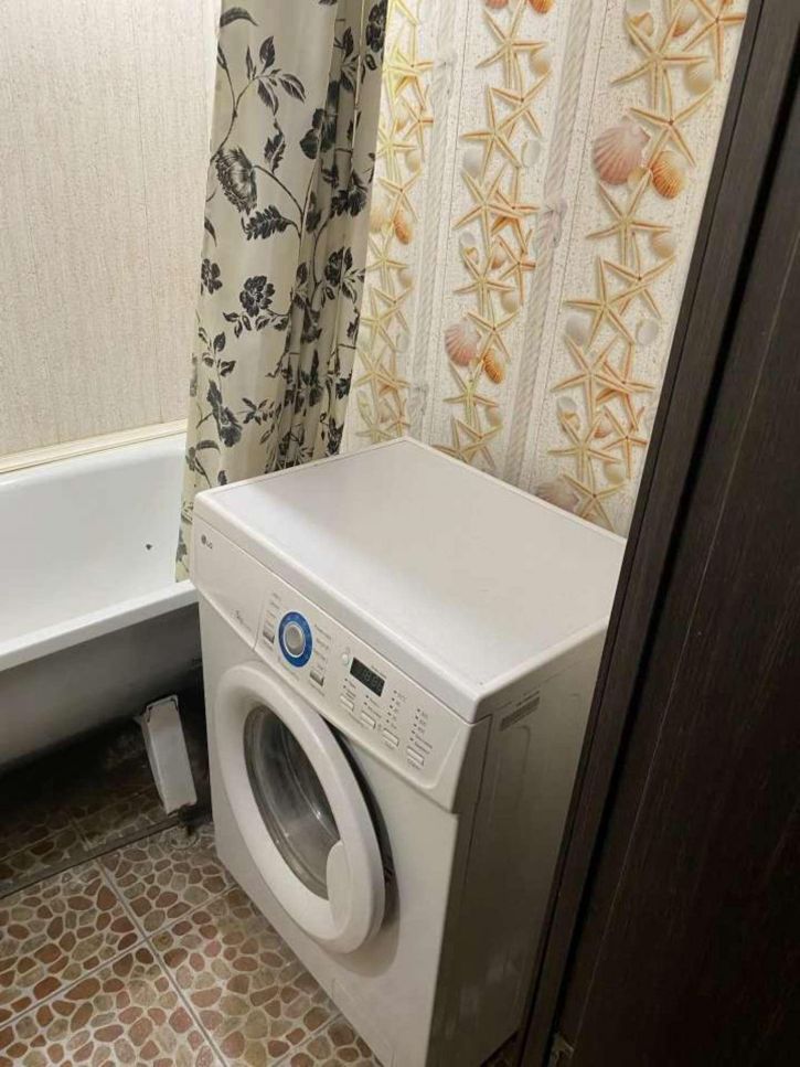 3-комн квартира Маршала Жукова улица, 3