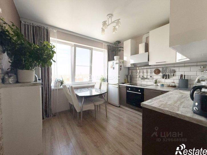 3-комн квартира ул Артамонова, 38д,  д. 38д