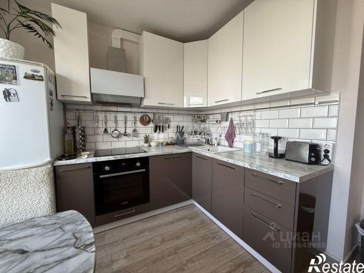3-комн квартира ул Артамонова, 38д,  д. 38д