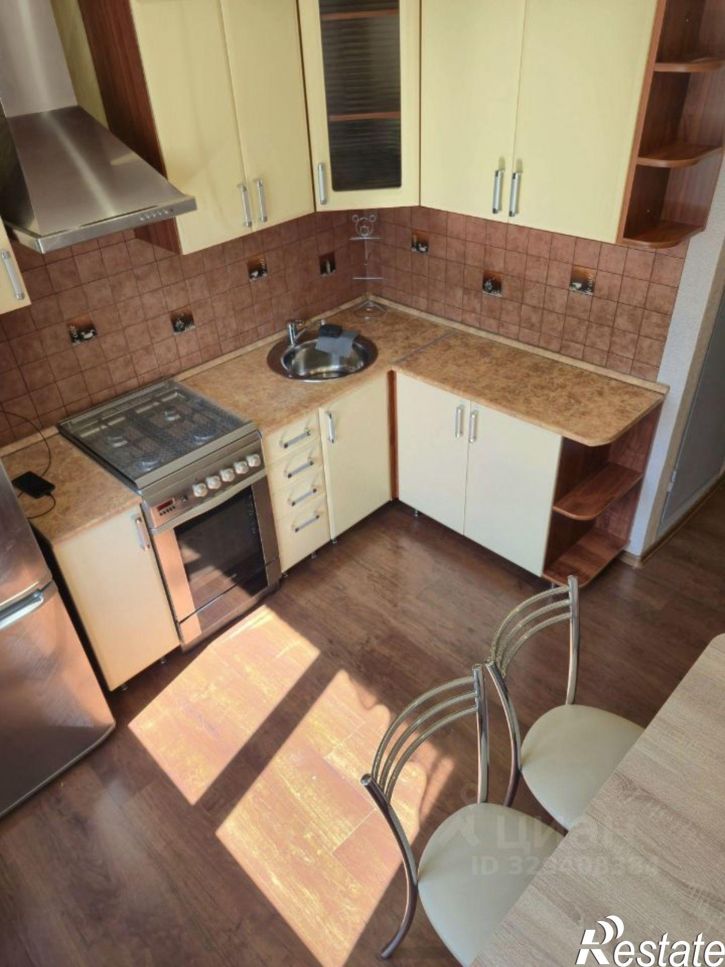 2-комн квартира улица 9 Января, 211,  д. 211