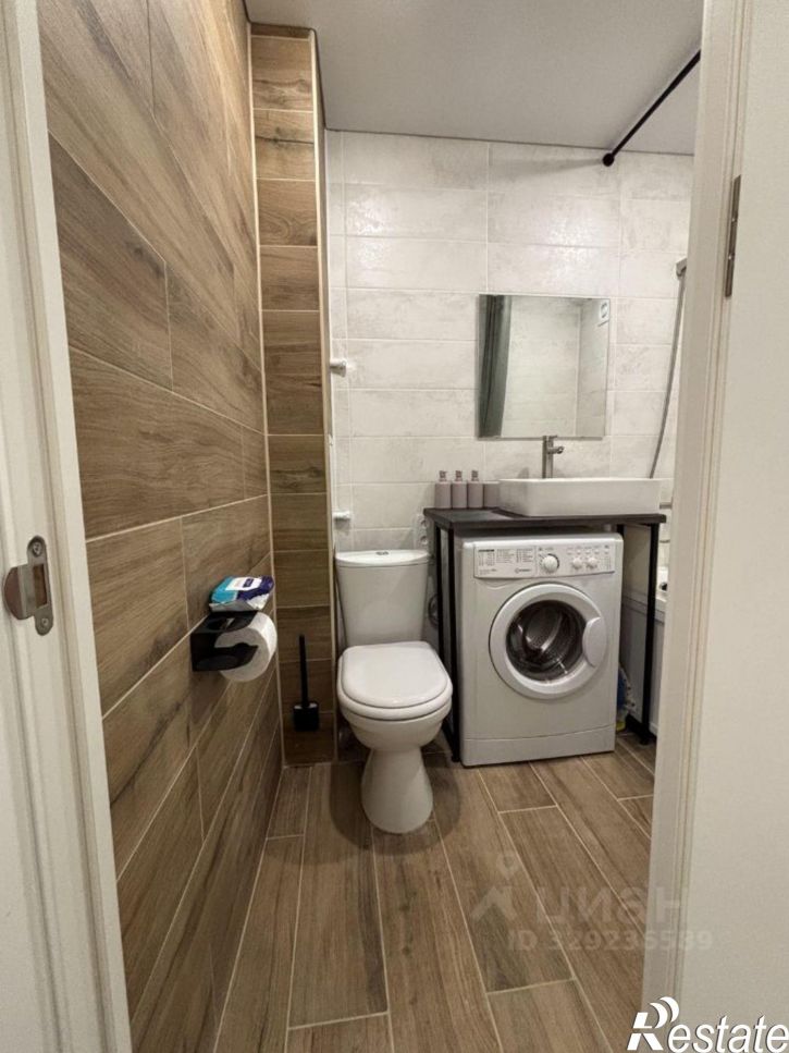 3-комн квартира улица Хользунова, 31,  д. 31