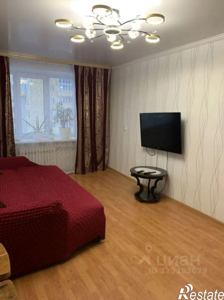 3-комн квартира улица Хользунова, 35,  д. 35