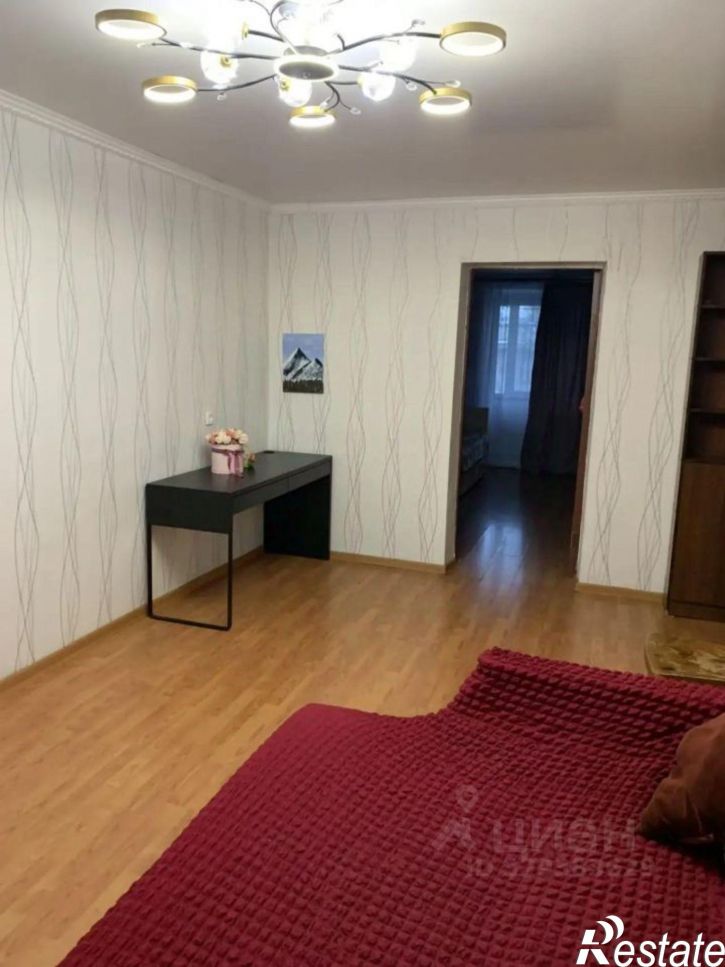 3-комн квартира улица Хользунова, 35,  д. 35