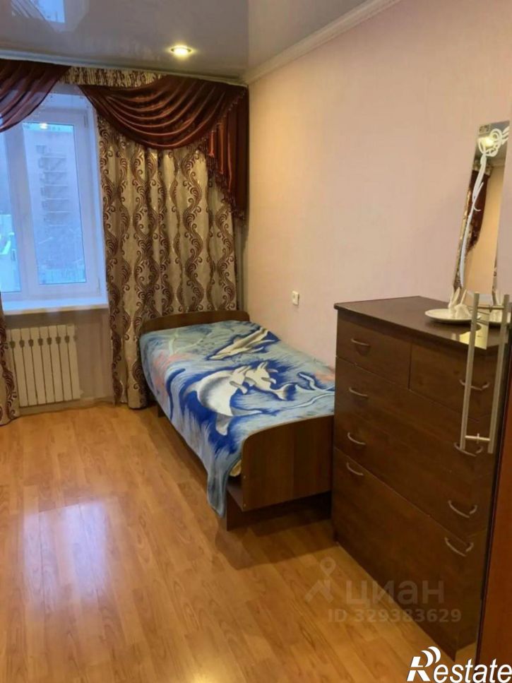 3-комн квартира улица Хользунова, 35,  д. 35