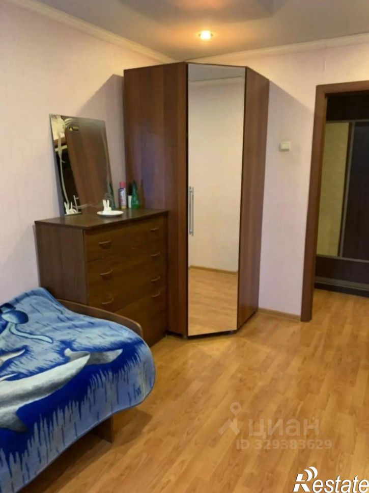 3-комн квартира улица Хользунова, 35,  д. 35