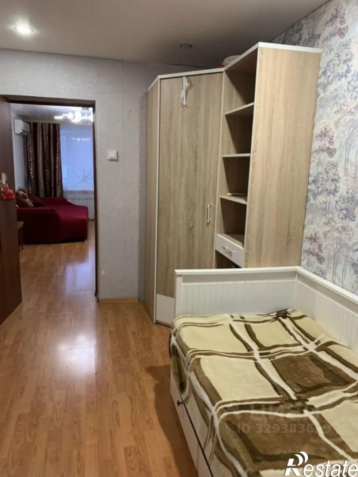 3-комн квартира улица Хользунова, 35,  д. 35