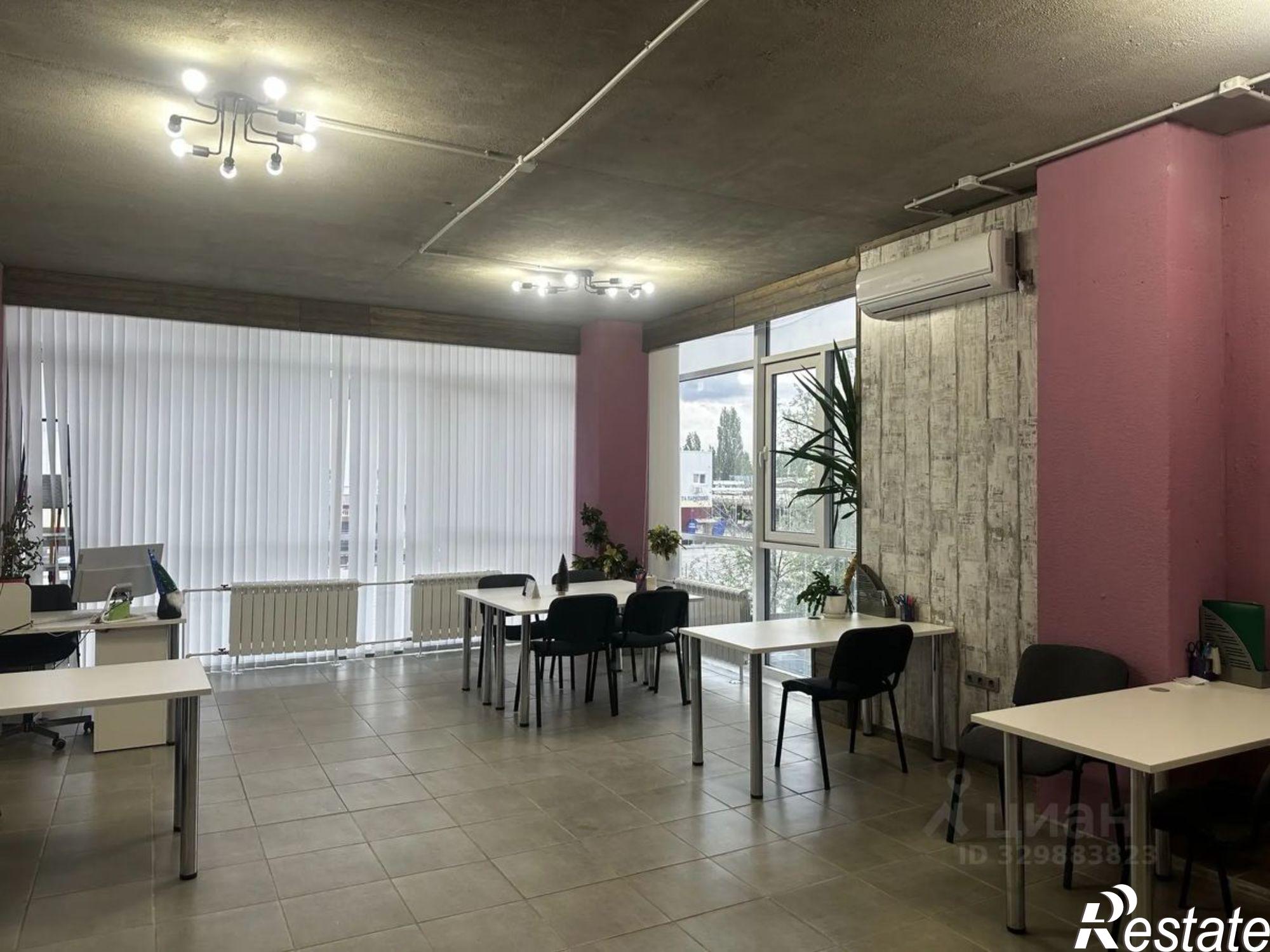 Купить офис, помещение под офис за 7 345 230 рублей на проспект Патриотов, 1Е