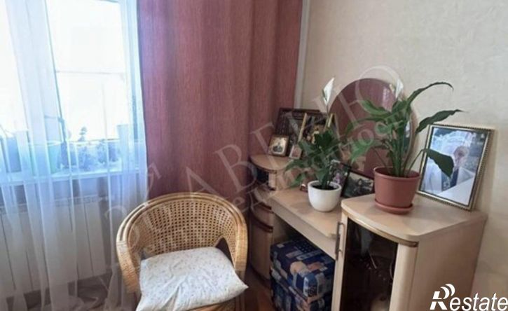 3-комн квартира ул 9 Января, 42,  д. 42