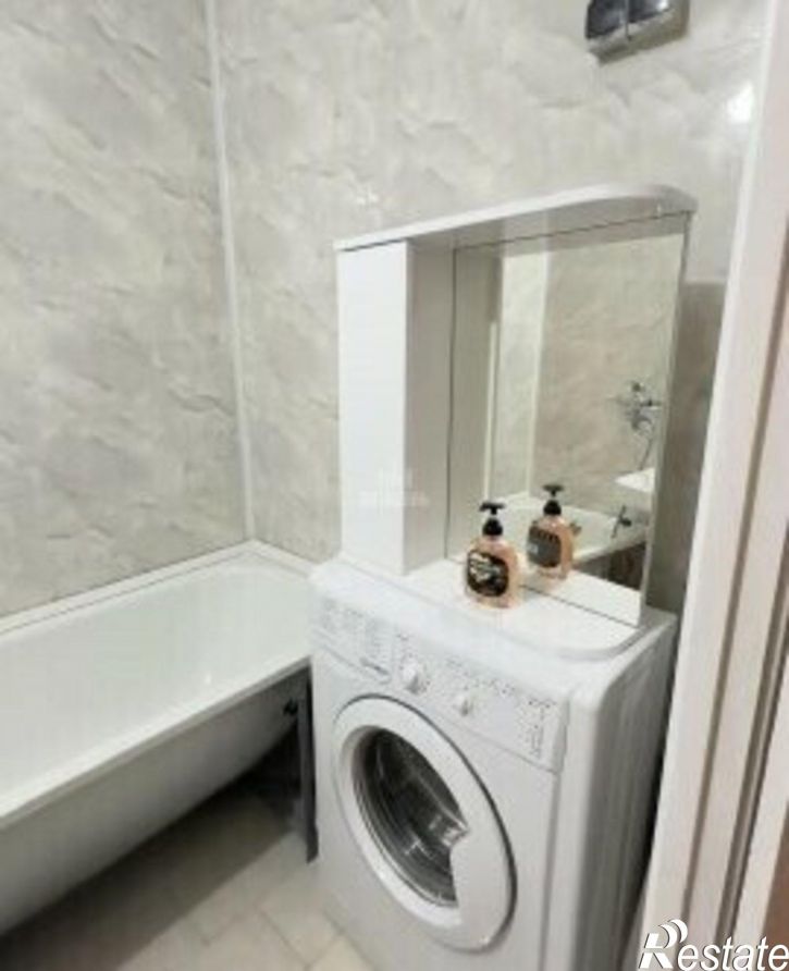 2-комн квартира Московский проспект, 102,  д. 102